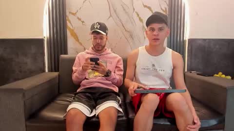 friends online show from March 20, 6:51 am