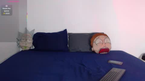 Stone Lee  online show from February 12, 7:01 am