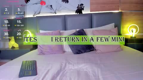 Stone Lee  online show from October 28, 10:05 am