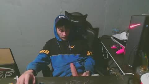 stonedpanda77 online show from January 3, 3:38 am