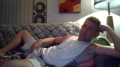 stonelock85 online show from June 19, 5:46 am