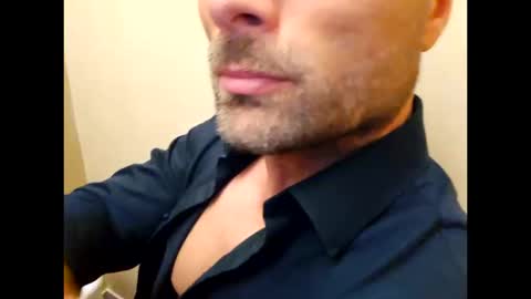 stopshottttt online show from October 14, 2:20 pm