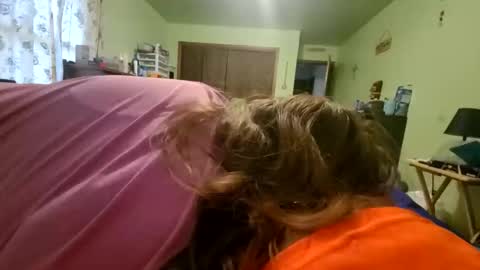 All alone tonight online show from November 23, 4:05 pm