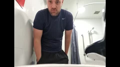 str8feet33 online show from December 22, 3:24 am