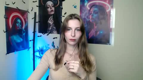 Amalia online show from October 14, 4:10 pm