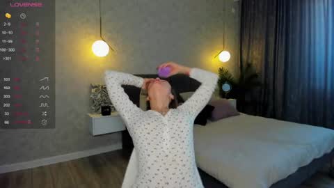 Laura online show from June 16, 5:11 am