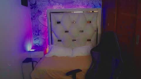 Street online show from February 23, 6:37 am