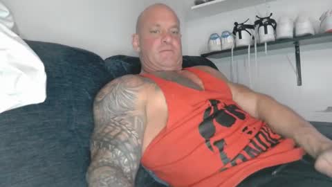 Snapshot of strongandhard073 chatting on December 4, 12:24 am StrongAndHard online show from December 4, 12:24 am