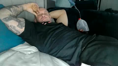 Snapshot of strongandhard073 chatting on February 10, 11:25 am StrongAndHard online show from February 10, 11:25 am