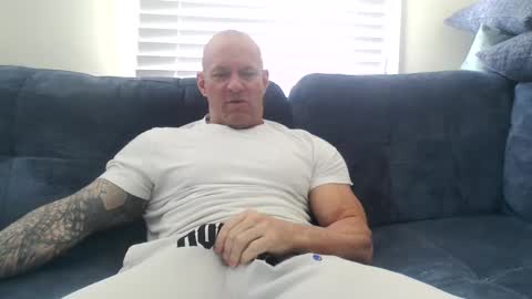 Snapshot of strongandhard073 chatting on October 13, 2:30 pm StrongAndHard online show from October 13, 2:30 pm