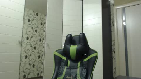 Alex online show from February 14, 2:31 pm