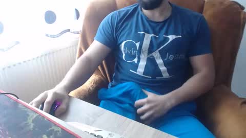 StrongCoffee online show from November 11, 9:33 am