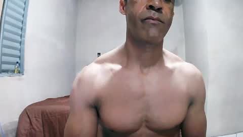 strongdaddyfantastic online show from July 7, 9:52 pm