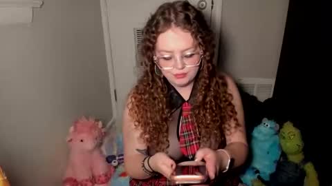 Strwbby online show from November 1, 3:18 am