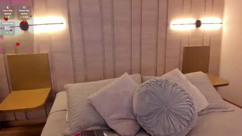 stthepany online show from July 23, 12:25 pm