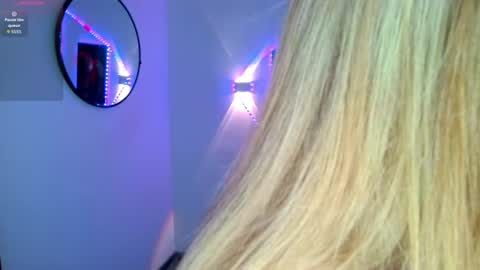 Olivia online show from July 30, 3:51 am