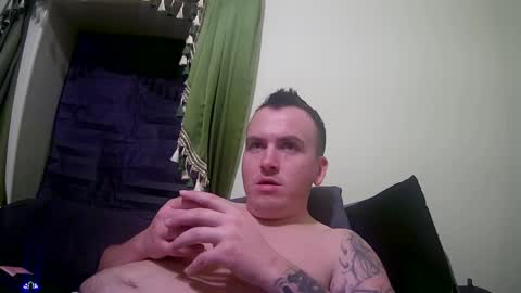 Snapshot of styles1003 chatting on February 10, 6:53 am styles1003 online show from February 10, 6:53 am