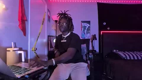 Hot Chocolate online show from November 20, 6:56 am