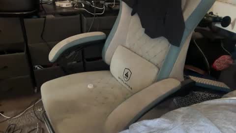 sub_boy221059 online show from October 31, 12:05 pm