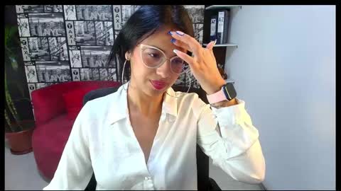 sub_scarlett_ online show from February 17, 9:58 pm