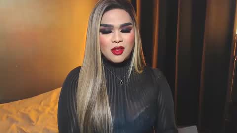 JADE ELYSE online show from February 1, 7:05 am