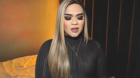 JADE ELYSE online show from December 20, 8:01 pm