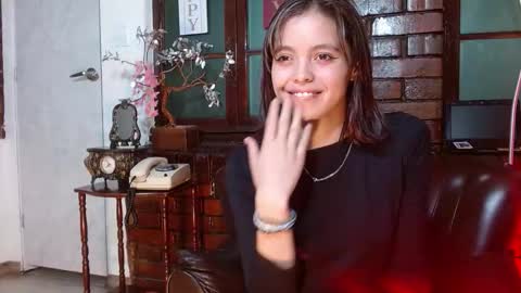 sue_sparkle online show from December 22, 11:00 pm