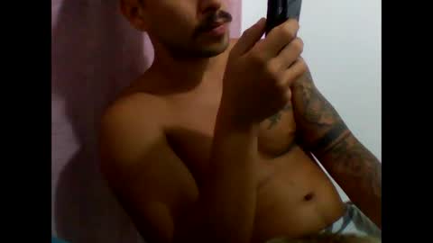 Snapshot of suetsemsay chatting on February 23, 12:30 am suetsemsay online show from February 23, 12:30 am