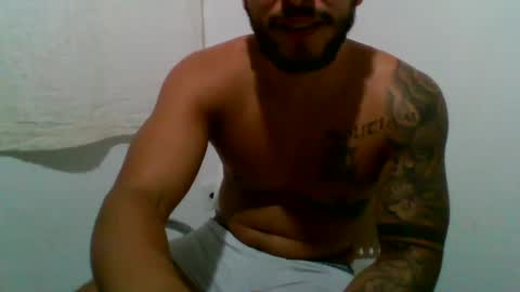 Snapshot of suetsemsay chatting on February 13, 9:28 pm suetsemsay online show from February 13, 9:28 pm