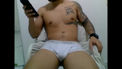 Snapshot of suetsemsay chatting on October 23, 1:29 am suetsemsay online show from October 23, 1:29 am
