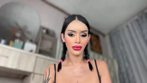 Jess online show from May 23, 3:02 am