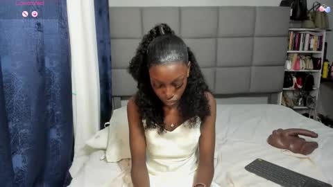 suhaila_suu online show from November 28, 1:24 am