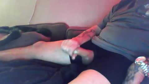 sukdikalldae online show from April 13, 1:54 am