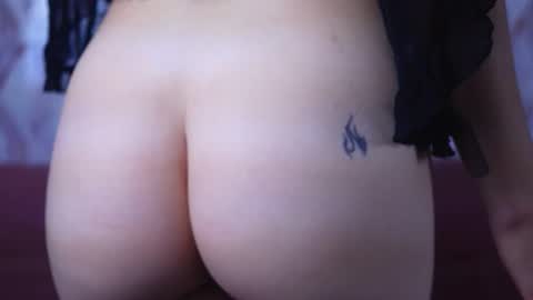 Snapshot of sukie_spooky chatting on October 5, 6:44 am sukie_spooky online show from October 5, 6:44 am