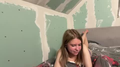 Sexy Nurse Girl online show from June 15, 7:39 pm
