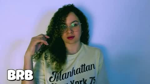 Snapshot of sultrysecrets_ chatting on September 19, 7:39 pm Ann online show from September 19, 7:39 pm