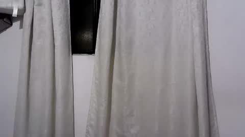 summer 09 online show from December 16, 2:52 am