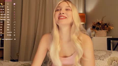 Snapshot of summer_lilac chatting on October 19, 8:02 pm Nelly online show from October 19, 8:02 pm