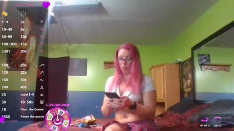 Summer  Taz online show from April 3, 3:52 pm