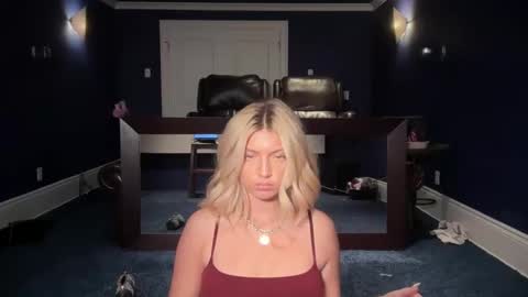 summerclarke2 online show from October 12, 6:06 am