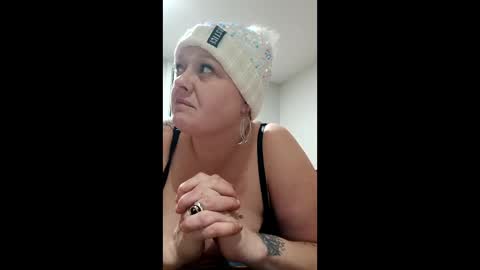 Summer Divine online show from January 19, 6:12 am