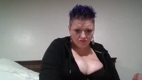 Summer Divine online show from November 18, 11:02 am