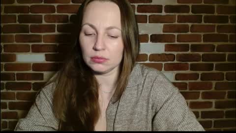 sun__shadow online show from April 4, 8:05 pm