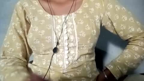 sunali_jain03 online show from March 8, 3:43 am