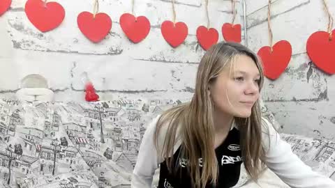 Snapshot of sunny__sammy chatting on October 18, 8:07 am Sammy online show from October 18, 8:07 am