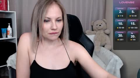 Naomi online show from February 26, 2:37 am