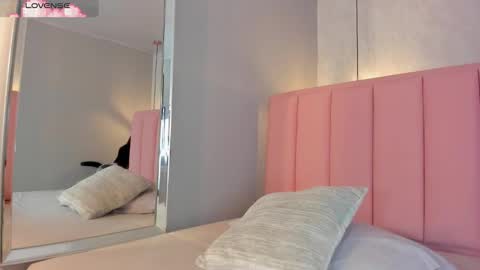  S U N N Y online show from October 28, 1:45 pm