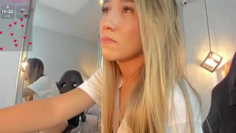  S U N N Y online show from April 11, 1:59 pm