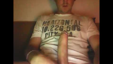 Snapshot of sunnygun0 chatting on October 19, 8:13 pm sunnygun0 online show from October 19, 8:13 pm