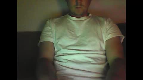 Snapshot of sunnygun0 chatting on December 21, 5:40 pm sunnygun0 online show from December 21, 5:40 pm